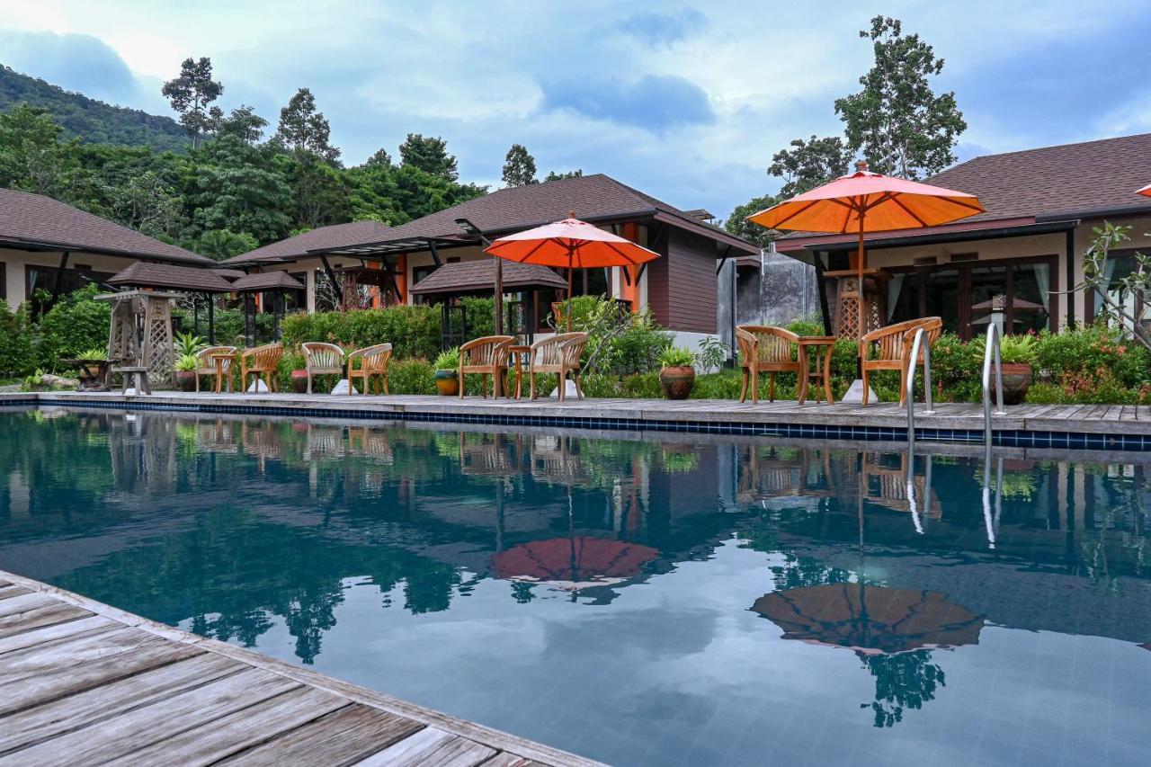 Cascade Tara Hotell Na Mueang Eksteriør bilde