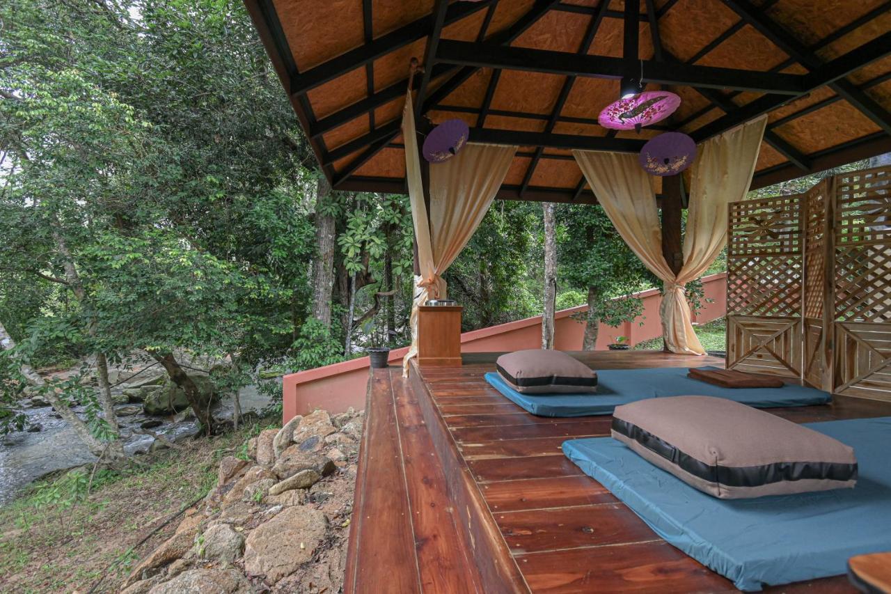 Cascade Tara Hotell Na Mueang Eksteriør bilde