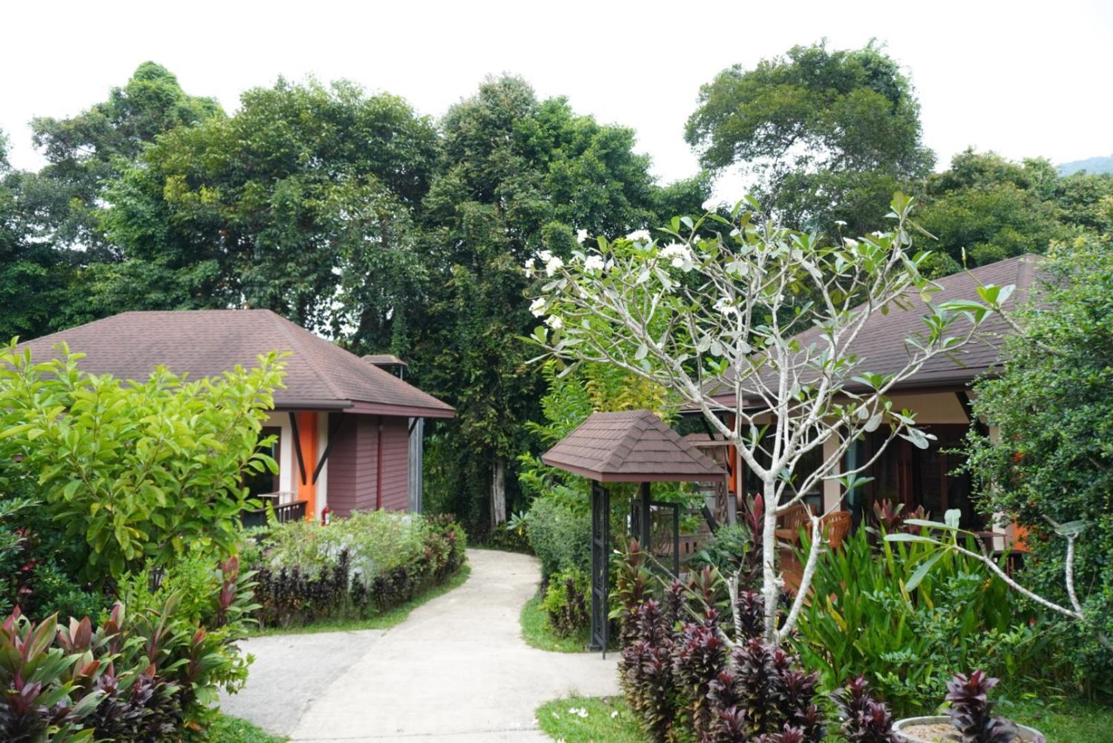 Cascade Tara Hotell Na Mueang Eksteriør bilde